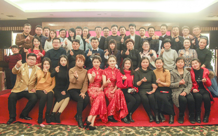 “强基固本 开拓创新”中浩建设2018年会在昌隆重举行