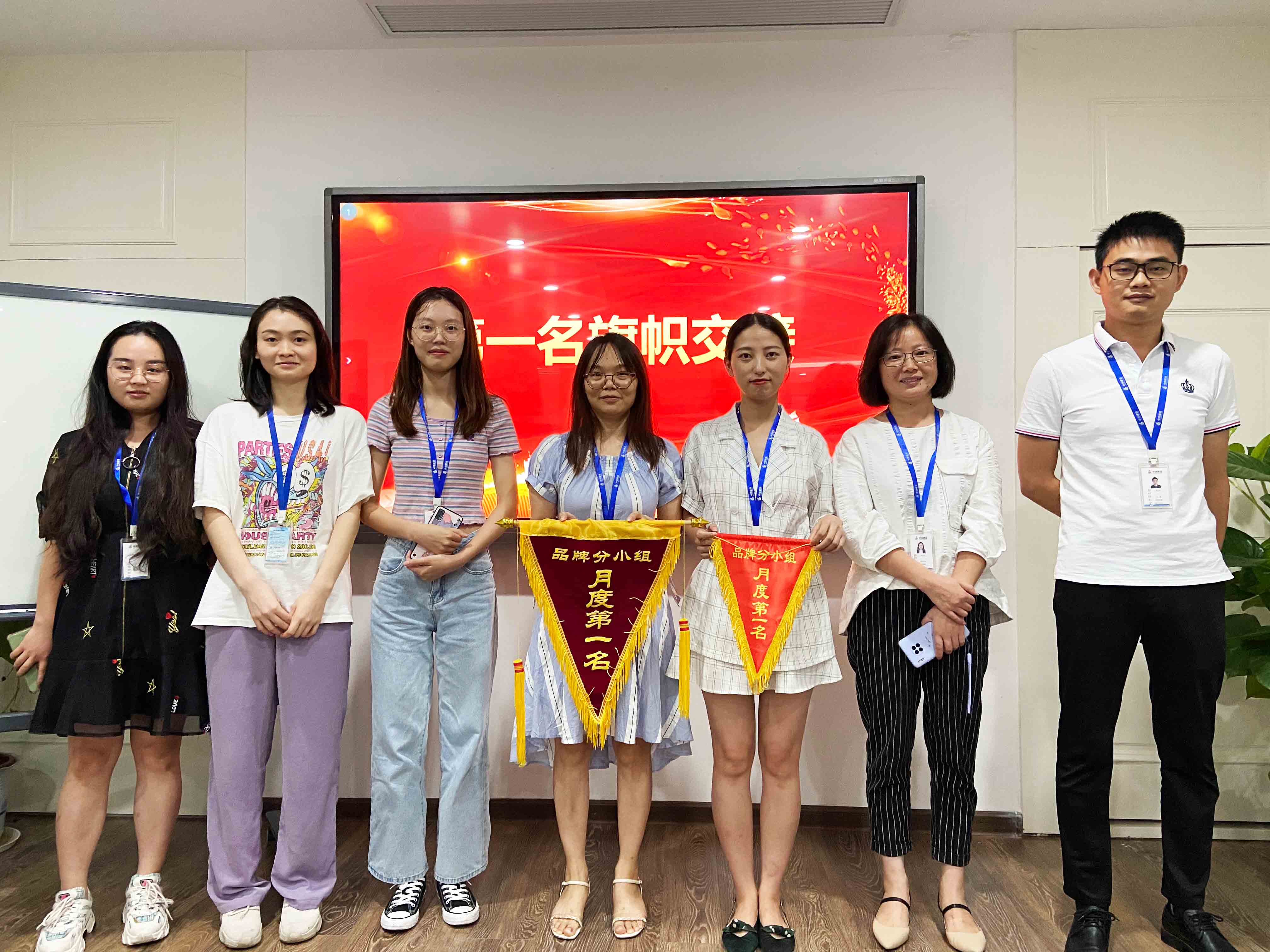 品牌分︱再登榜首 王道组蝉联月度冠军